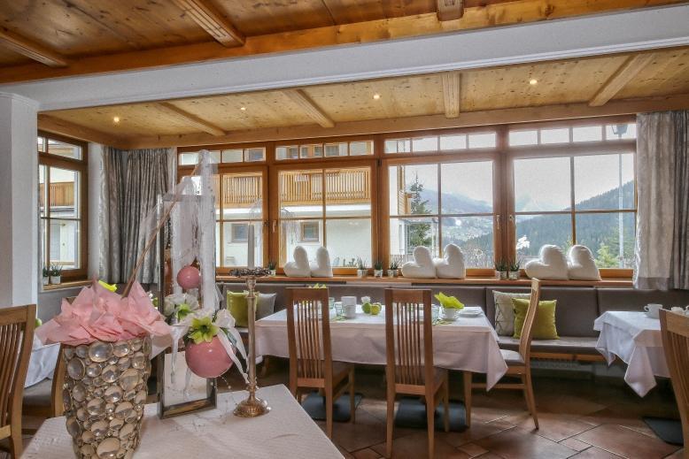 Ciasa Montanara Hotel La Villa  Bagian luar foto